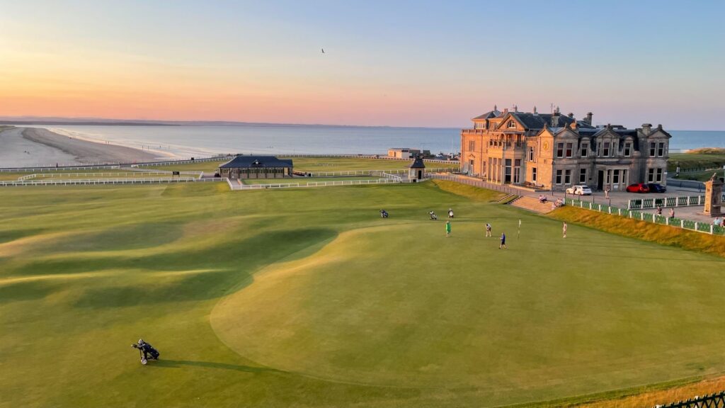 ST ANDREWS LINKS