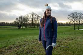 High-tech women's golf clothing for cold conditions