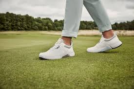 Best Golf Shoes For Walking